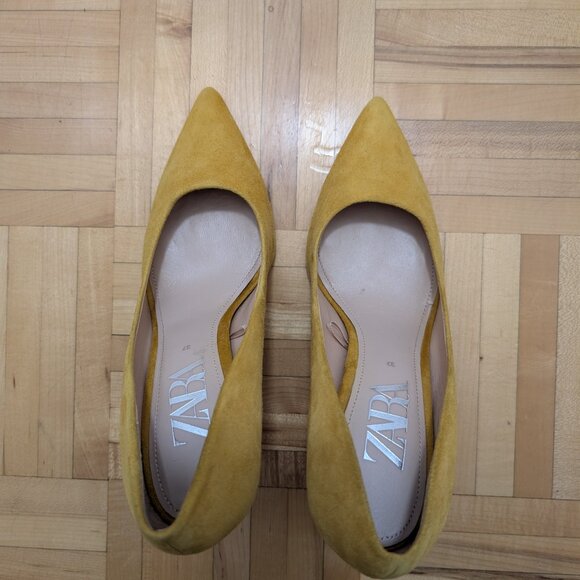 ZARA HEELS POINTED TOES - Picture 2 of 8